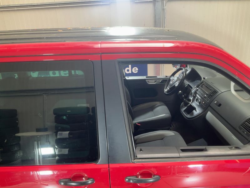 Volkswagen T5 Multivan 2.0 TDI Edition 25 4Motion 2013 – снимка 13