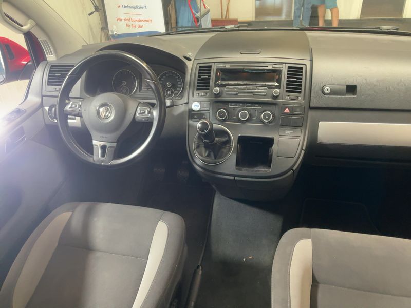 Volkswagen T5 Multivan 2.0 TDI Edition 25 4Motion 2013 – снимка 17