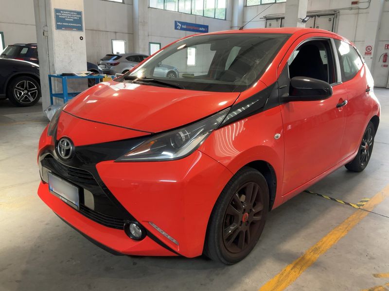 Toyota Aygo 1.0 X-Cite 2014 – снимка 1