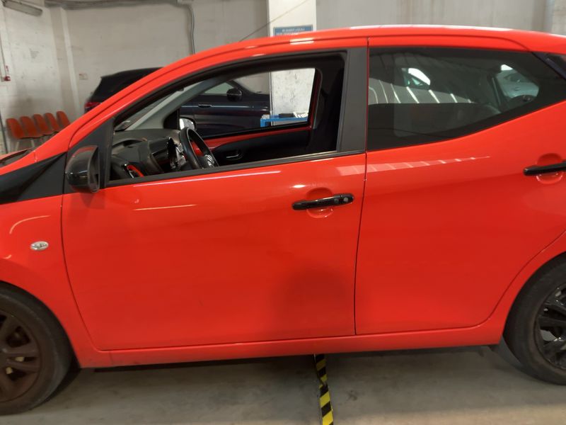 Toyota Aygo 1.0 X-Cite 2014 – снимка 4