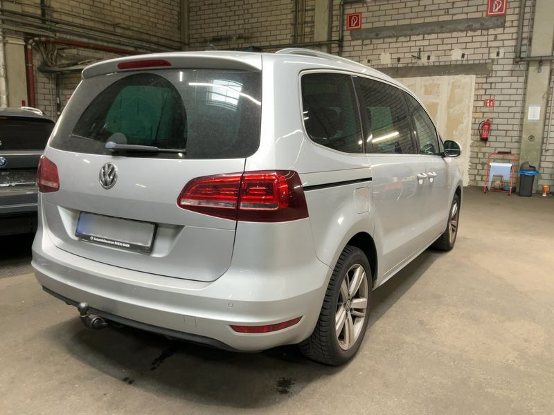 Volkswagen Sharan 2.0 TDI Highline BlueMotion Tech 2015 – снимка 8