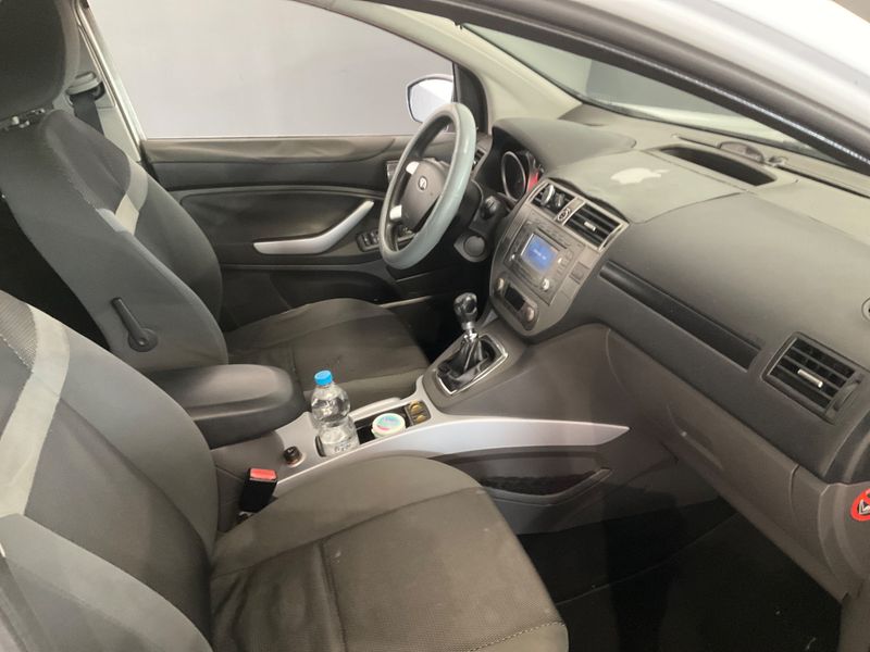 Ford Kuga 2.0 TDCi Trend 2010 – снимка 3