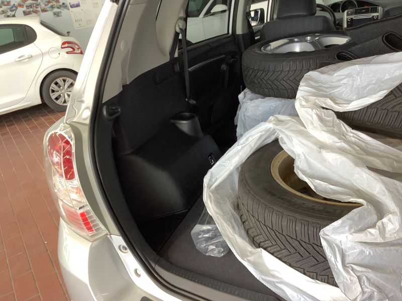 Toyota Verso 1.6 D-4D Executive 2014 – снимка 26