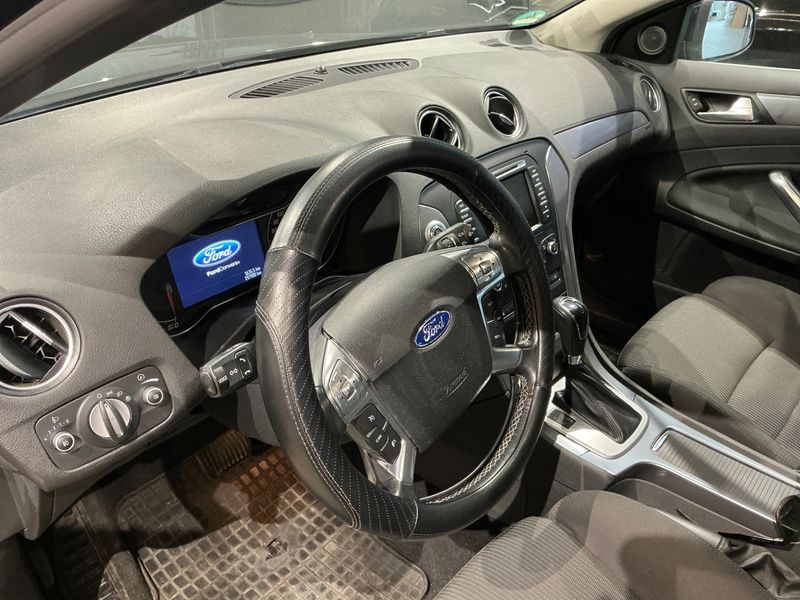 Ford Mondeo 2.2 TDCi Titanium 2011 – снимка 33