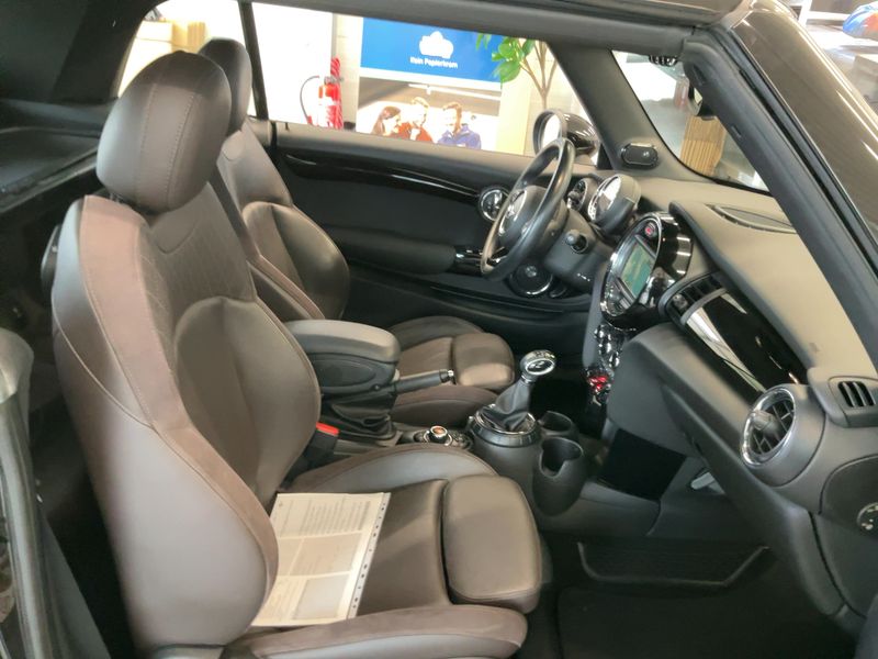 MINI Cabrio Cooper S 2016 – снимка 16