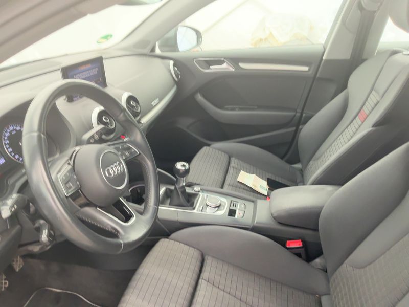 Audi A3 Sportback 2.0 TDI Sport 2018 – снимка 17