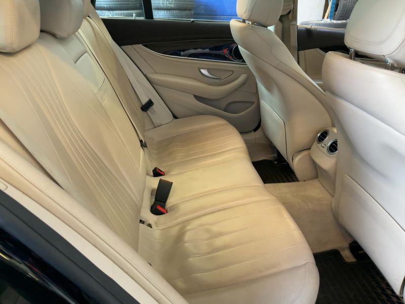 Mercedes-Benz E-Klasse E 350 d T AMG Line 2019 – снимка 19