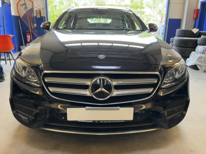 Mercedes-Benz E-Klasse E 350 d T AMG Line 2019 – снимка 14