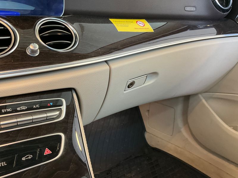 Mercedes-Benz E-Klasse E 350 d T AMG Line 2019 – снимка 24