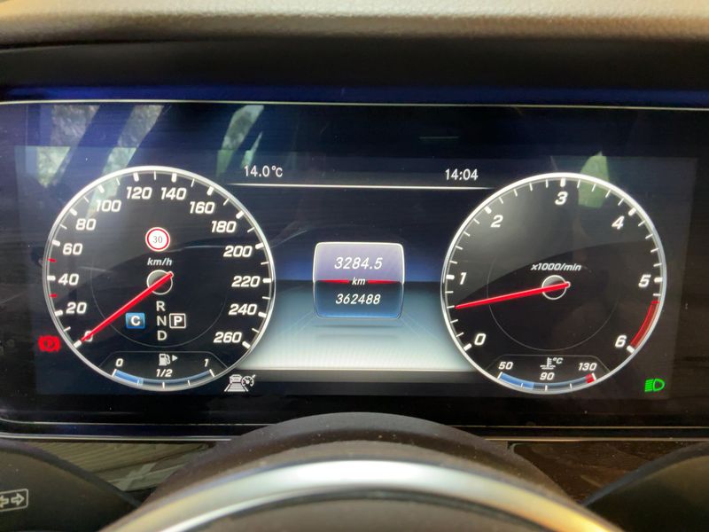 Mercedes-Benz E-Klasse E 350 d T AMG Line 2019 – снимка 18