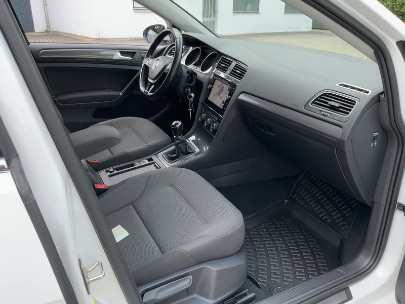 Volkswagen Golf VII 1.6 TDI Comfortline BlueMotion Tech 2017 – снимка 16