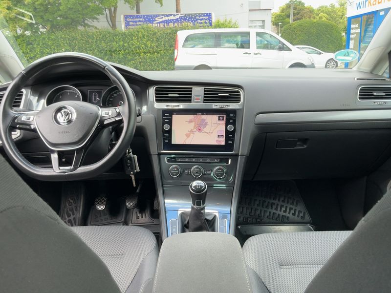 Volkswagen Golf VII 1.6 TDI Comfortline BlueMotion Tech 2017 – снимка 17