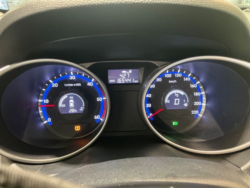Hyundai ix35 2.0 CRDi Premium AWD 2013 – снимка 18