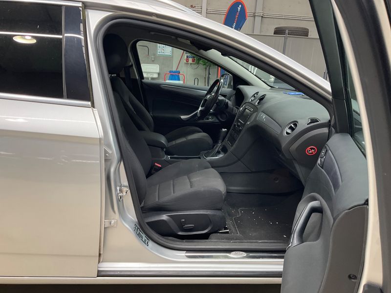 Ford Mondeo 2.0 TDCi Business Edition 2014 – снимка 3