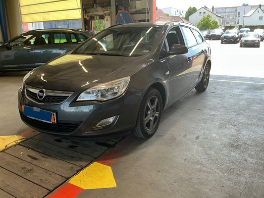 Opel Astra 1.4 Turbo Selection 2012 – снимка 1