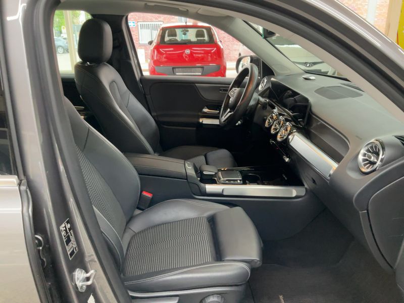 Mercedes-Benz GLB-Klasse GLB 200 Progressive 2021 – снимка 16