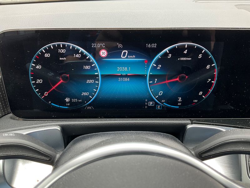 Mercedes-Benz GLB-Klasse GLB 200 Progressive 2021 – снимка 18