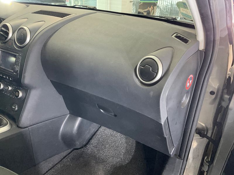 Nissan Qashqai 2.0 I-Way 2009 – снимка 30