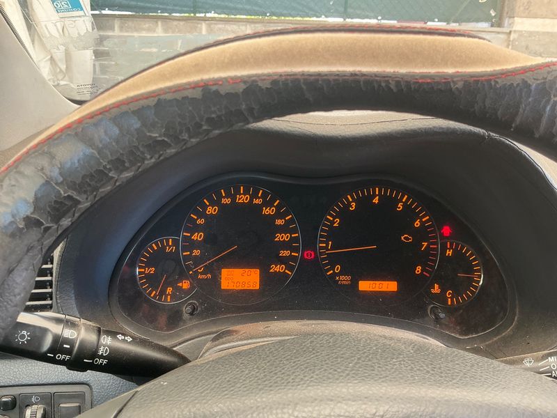 Toyota Avensis 1.8 Sol 2004 – снимка 4