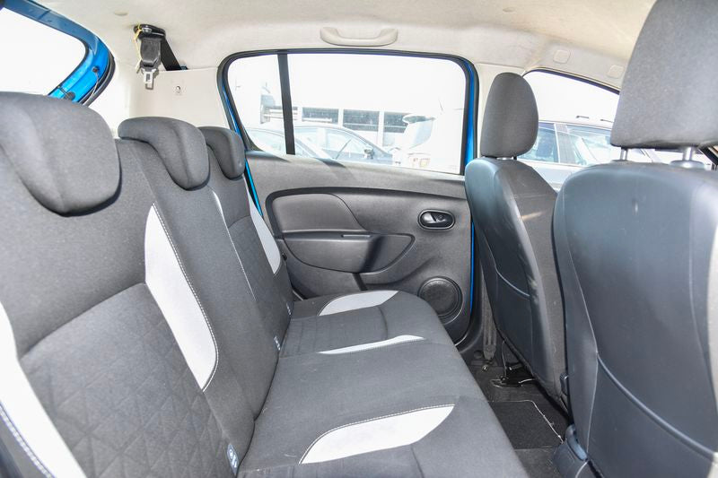 Dacia Sandero 1.5 dCi Stepway Prestige 2013 – снимка 13
