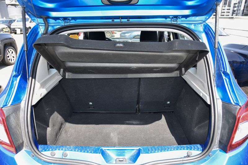 Dacia Sandero 1.5 dCi Stepway Prestige 2013 – снимка 9