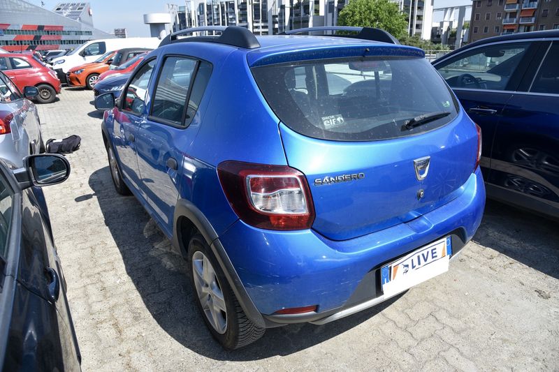 Dacia Sandero 1.5 dCi Stepway Prestige 2013 – снимка 3