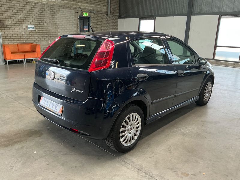 Fiat Grande Punto 1.3 M-Jet Multijet Cult 2011 – снимка 2