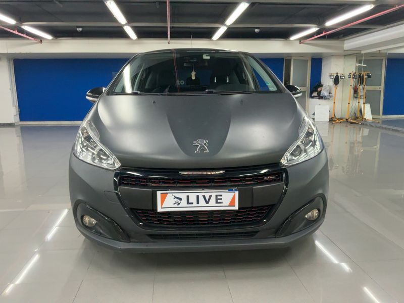 Peugeot 208 1.6 Blue-HDi GT Line 2017 – снимка 14