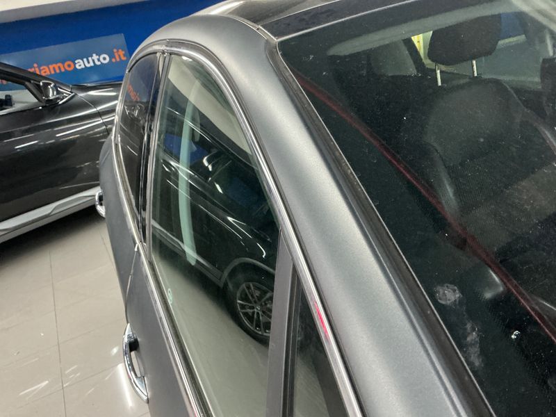Peugeot 208 1.6 Blue-HDi GT Line 2017 – снимка 24