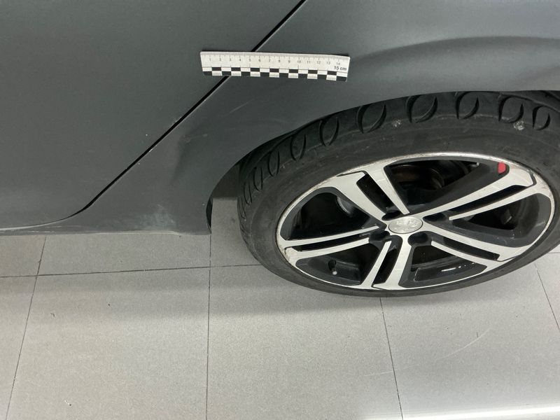 Peugeot 208 1.6 Blue-HDi GT Line 2017 – снимка 30