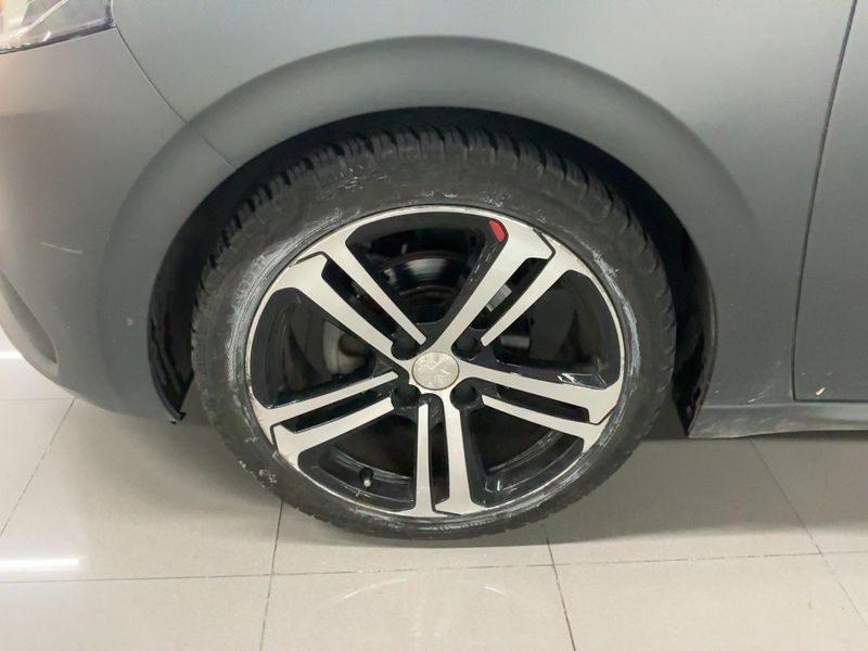 Peugeot 208 1.6 Blue-HDi GT Line 2017 – снимка 3