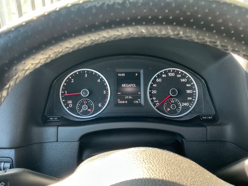 Volkswagen Tiguan 2.0 TDI Sport & Style 4Motion BlueMotion Tech 2015 – снимка 18