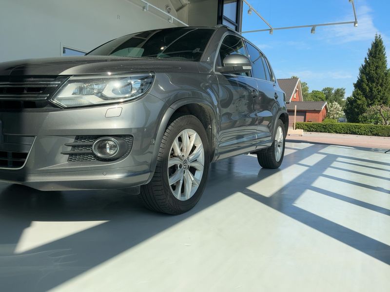 Volkswagen Tiguan 2.0 TDI Sport & Style 4Motion BlueMotion Tech 2015 – снимка 2