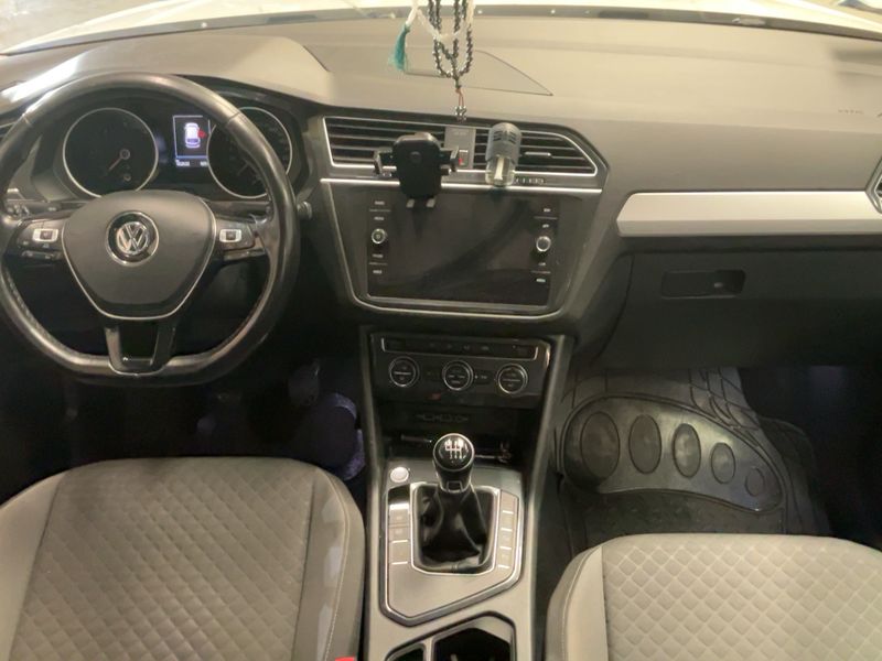 Volkswagen Tiguan 2.0 TDI Comfortline BlueMotion Tech 2018 – снимка 17