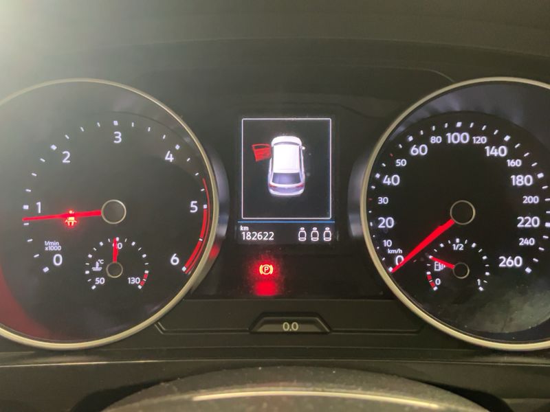 Volkswagen Tiguan 2.0 TDI Comfortline BlueMotion Tech 2018 – снимка 18