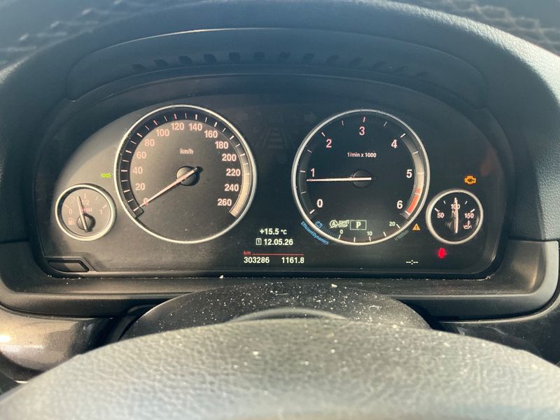 BMW 5er 520d xDrive 2016 – снимка 27