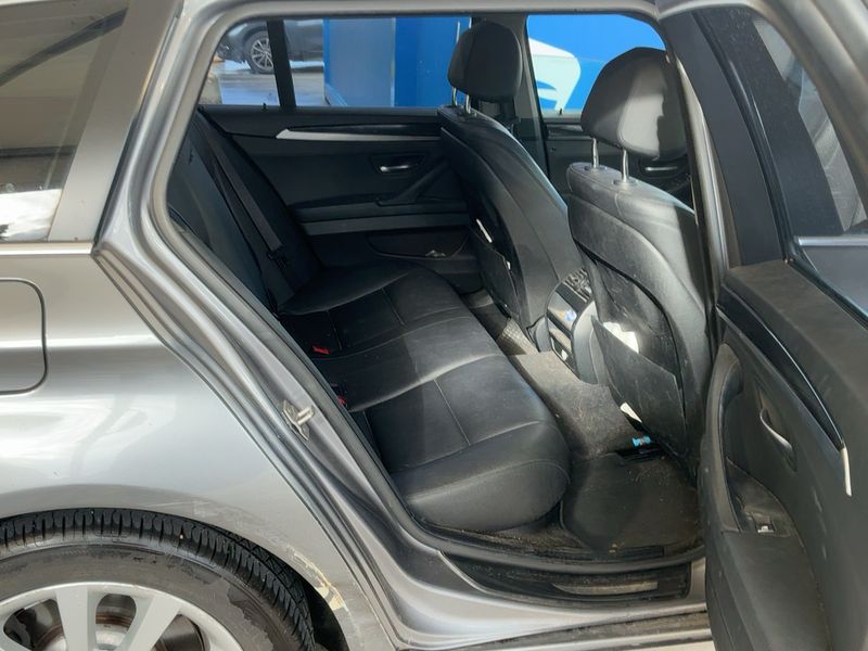 BMW 5er 520d xDrive 2016 – снимка 19