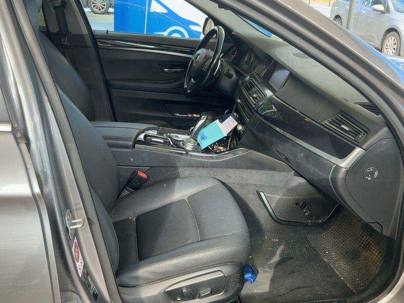 BMW 5er 520d xDrive 2016 – снимка 16