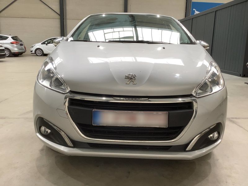 Peugeot 208 1.2 e-VTi Style 2018 – снимка 14