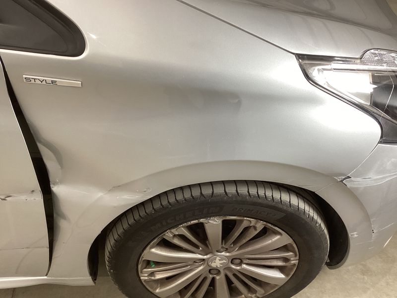 Peugeot 208 1.2 e-VTi Style 2018 – снимка 22