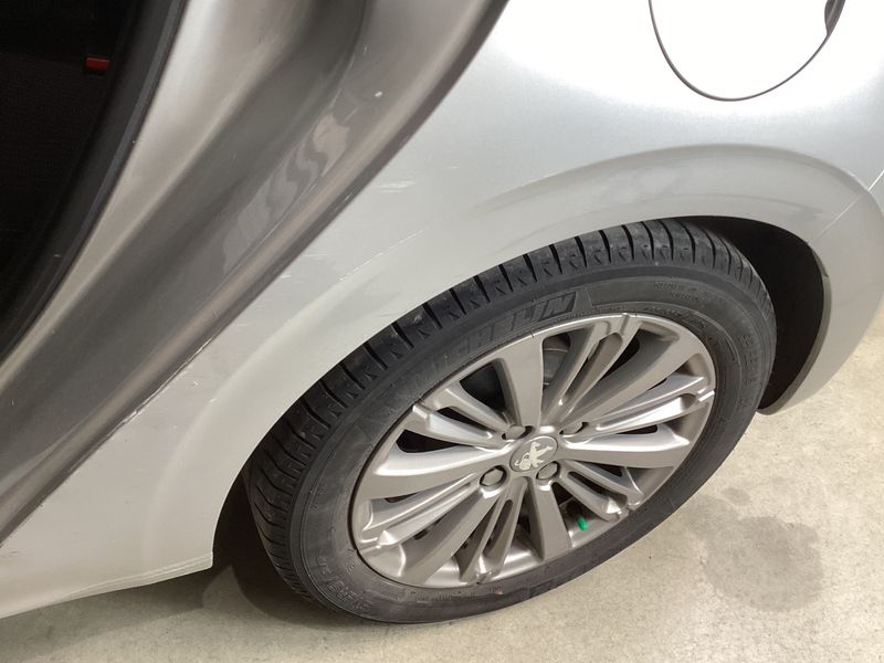 Peugeot 208 1.2 e-VTi Style 2018 – снимка 38