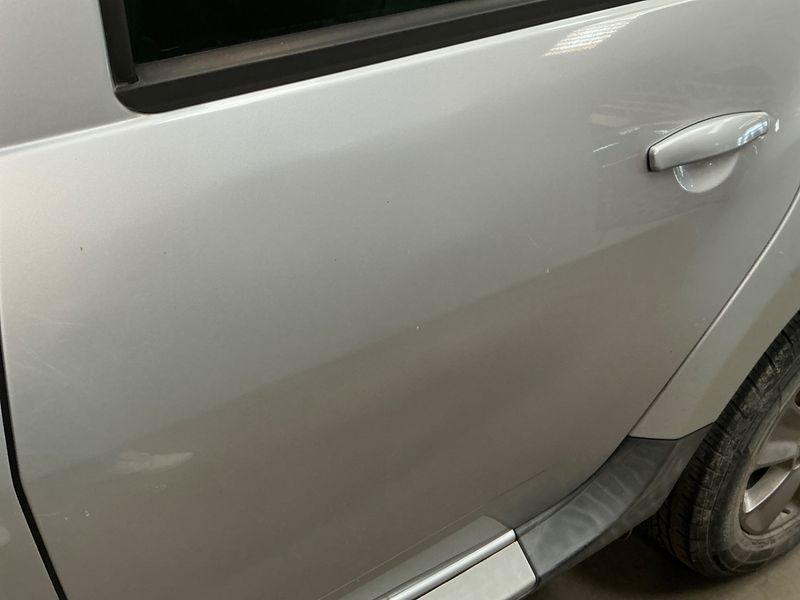 Dacia Duster 1.5 dCi Prestige 4x2 2015 – снимка 35