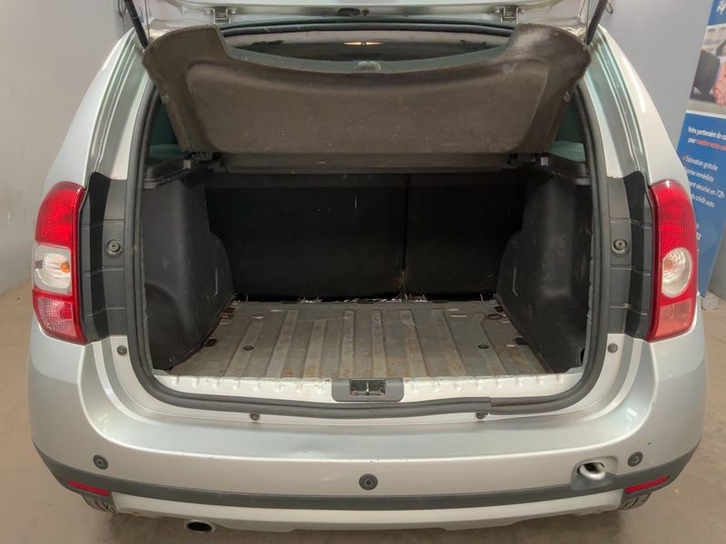 Dacia Duster 1.5 dCi Prestige 4x2 2015 – снимка 15