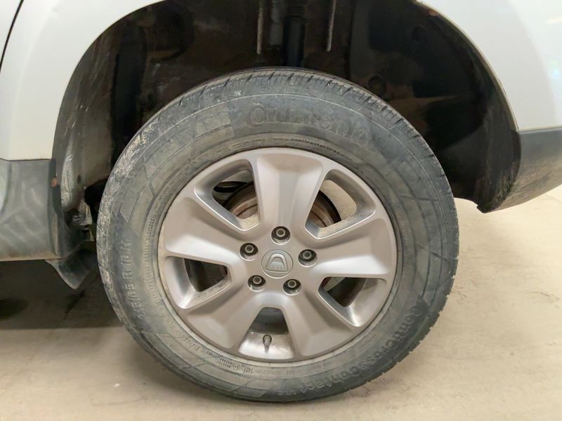 Dacia Duster 1.5 dCi Prestige 4x2 2015 – снимка 5