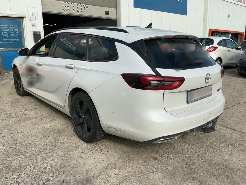 Opel Insignia Sports Tourer 2.0 CDTI Business Innovation 4x4 2018 – снимка 6