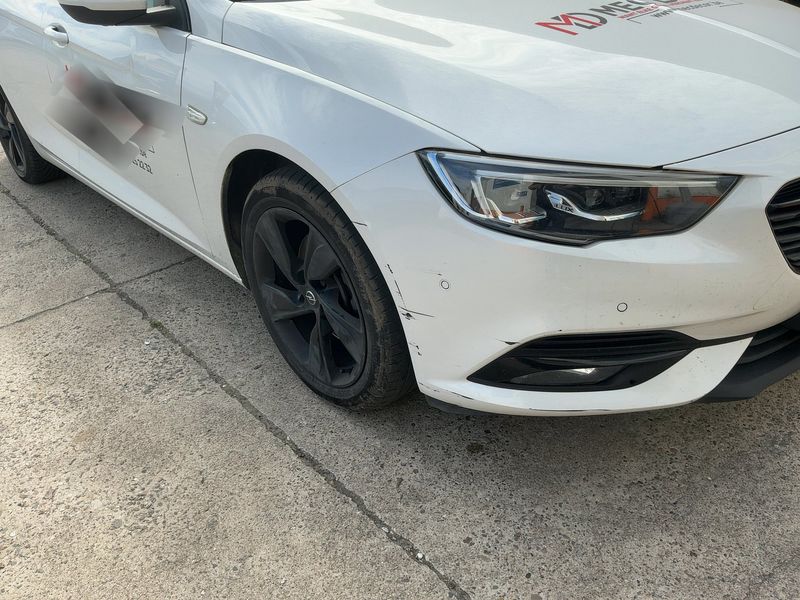 Opel Insignia Sports Tourer 2.0 CDTI Business Innovation 4x4 2018 – снимка 12