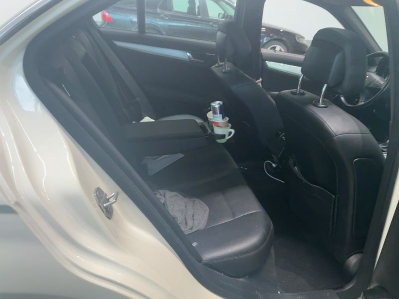 Mercedes-Benz C-Klasse C 300 4Matic Avantgarde 2011 – снимка 19