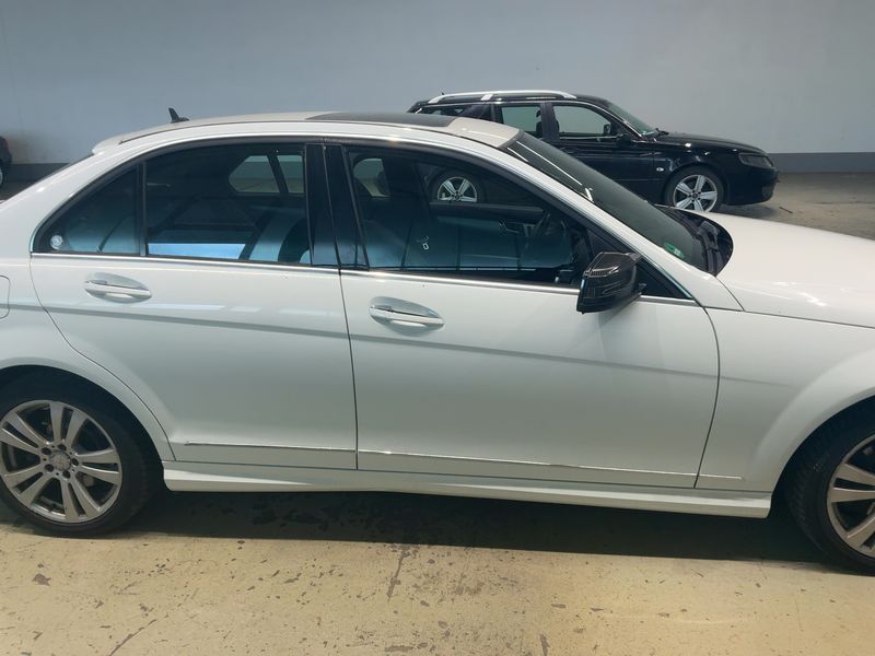 Mercedes-Benz C-Klasse C 300 4Matic Avantgarde 2011 – снимка 10