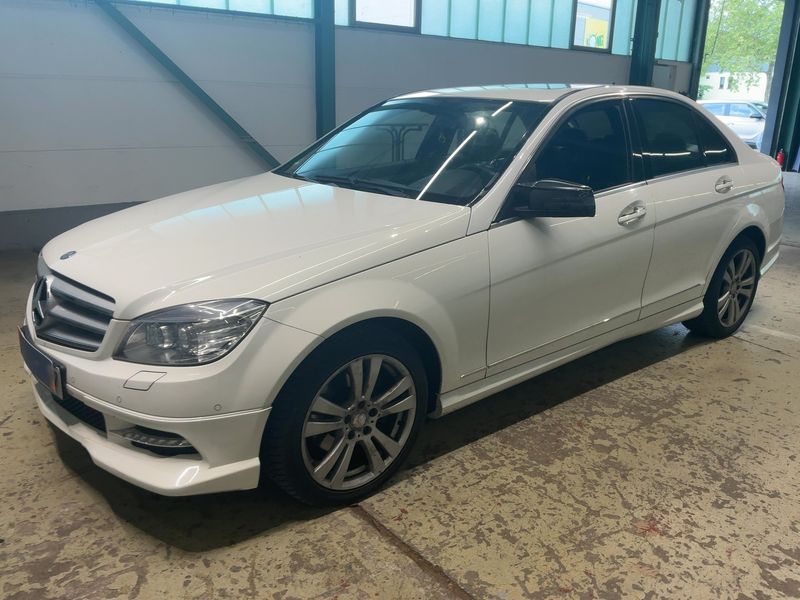 Mercedes-Benz C-Klasse C 300 4Matic Avantgarde 2011 – снимка 2