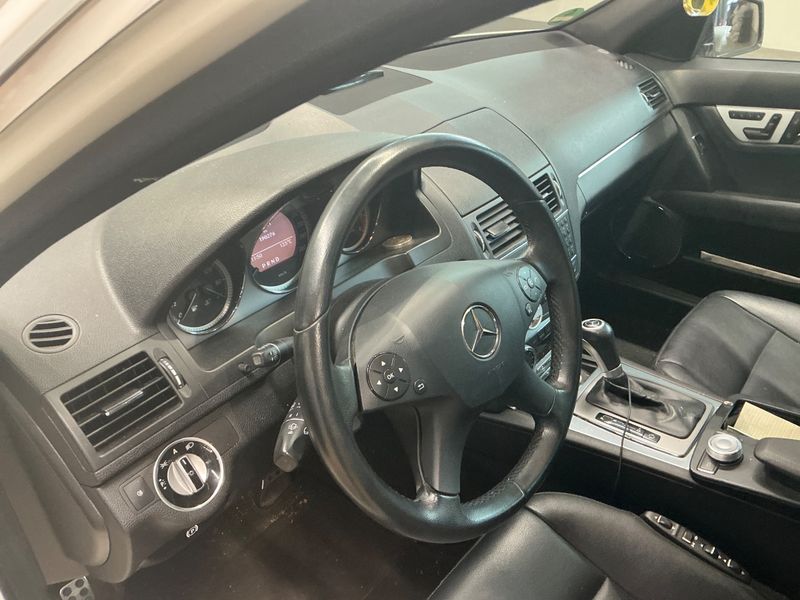 Mercedes-Benz C-Klasse C 300 4Matic Avantgarde 2011 – снимка 29